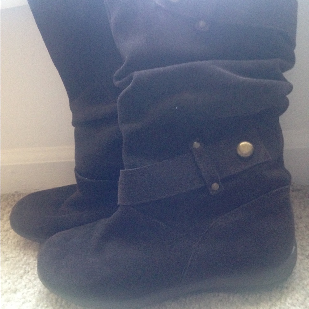 Brown boots